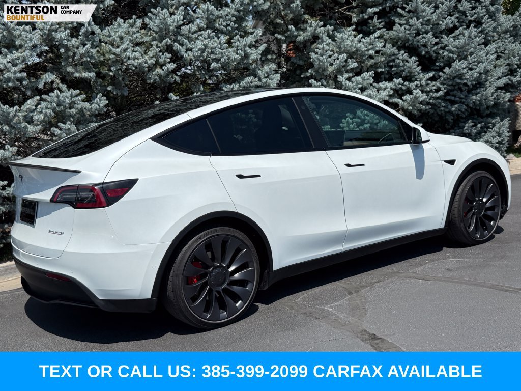 Used 2022 Tesla Model Y Performance AWD/4WD image 9