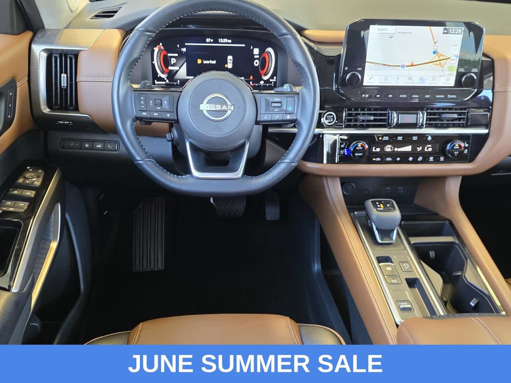 Used 2023 Nissan Pathfinder Platinum FWD image 14
