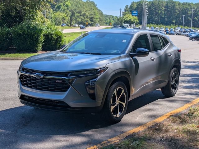 New 2026 Chevrolet Trax RS w/ Sunroof Package FWD image 5