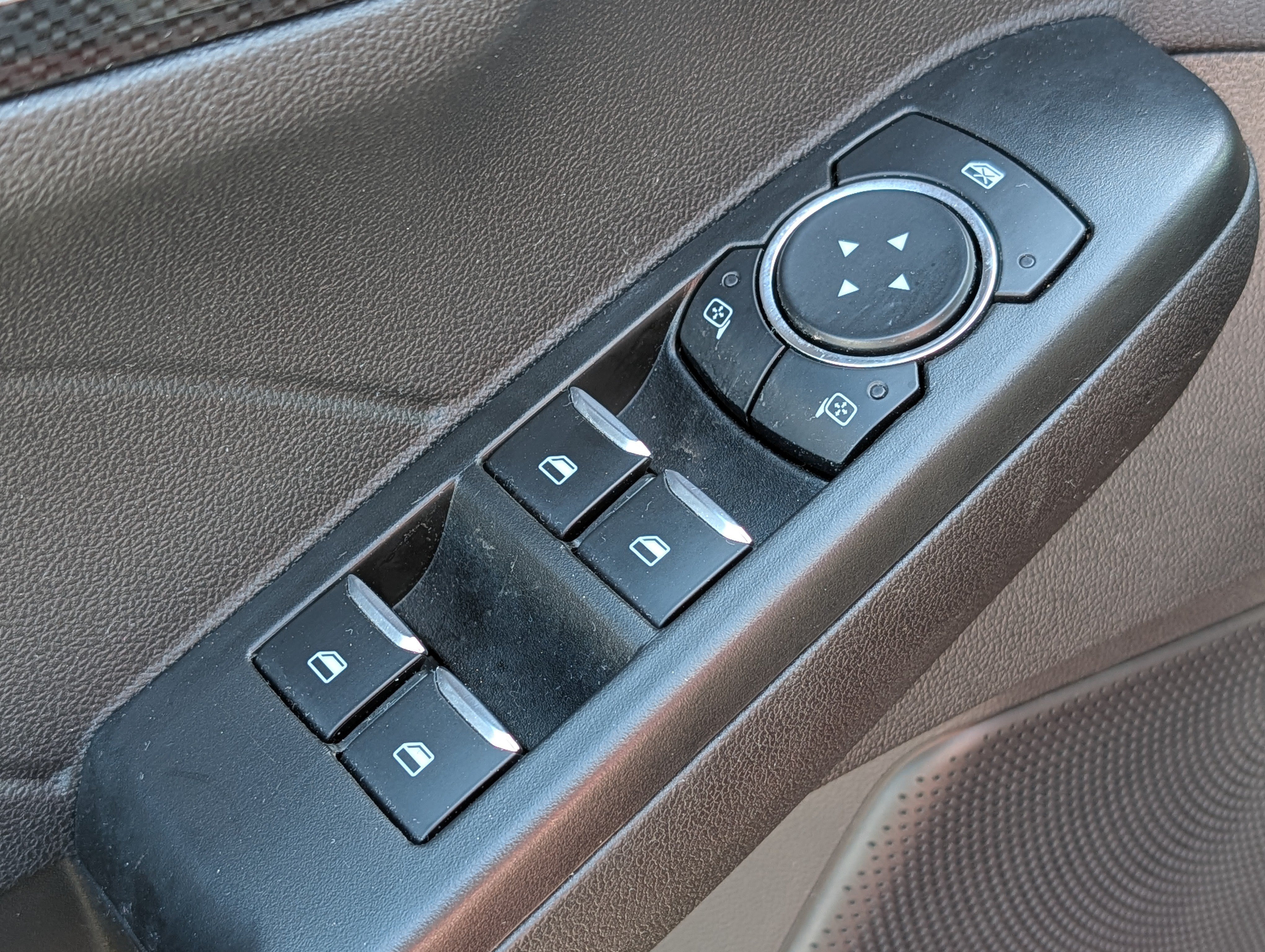 Used 2025 Ford Escape ST-Line AWD/4WD image 19