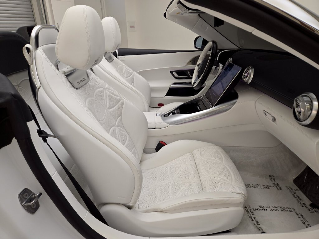 Used 2026 Mercedes-Benz Maybach SL 680 image 23