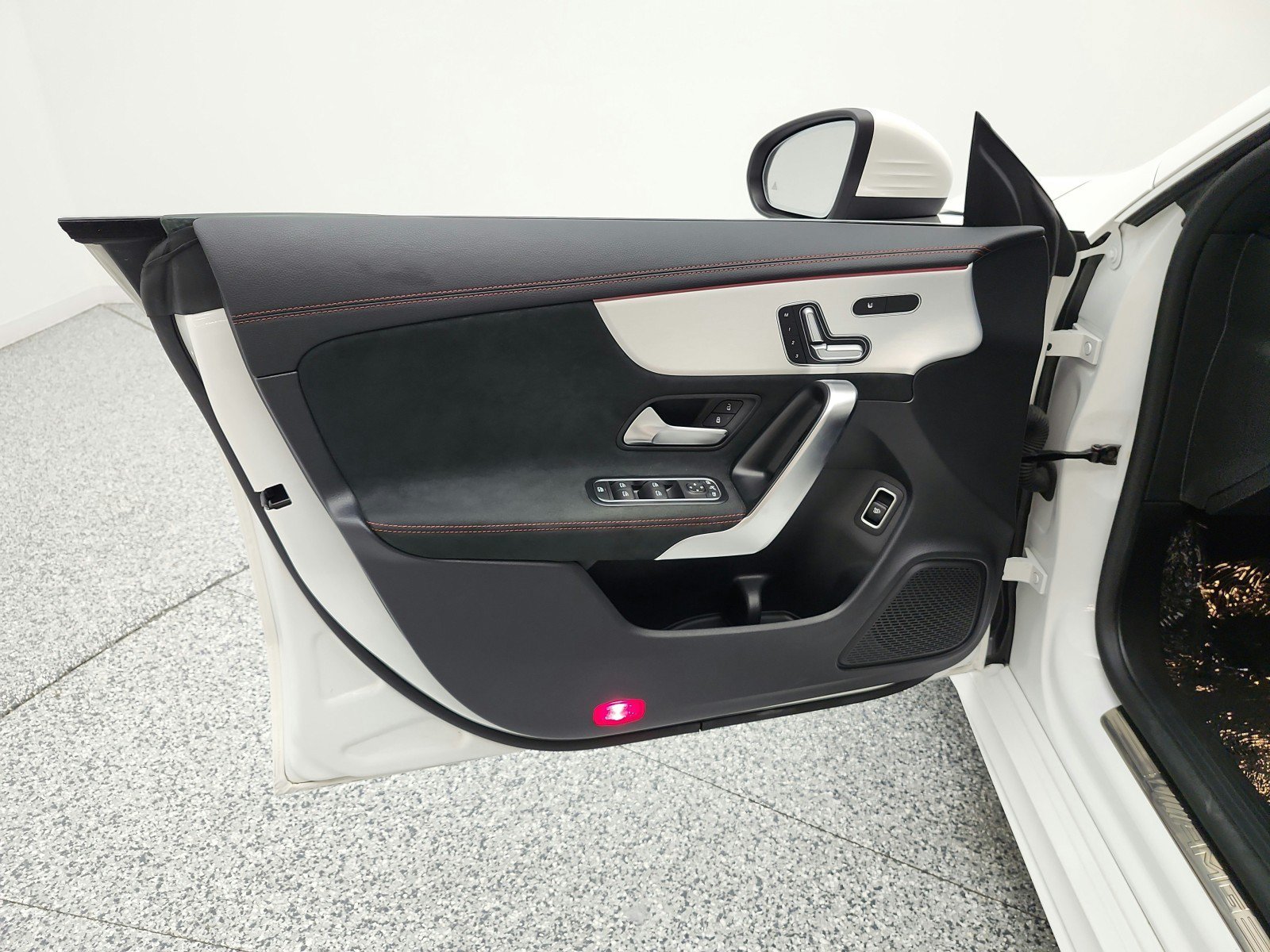 Certified 2023 Mercedes-Benz CLA 35 AMG 4MATIC image 15