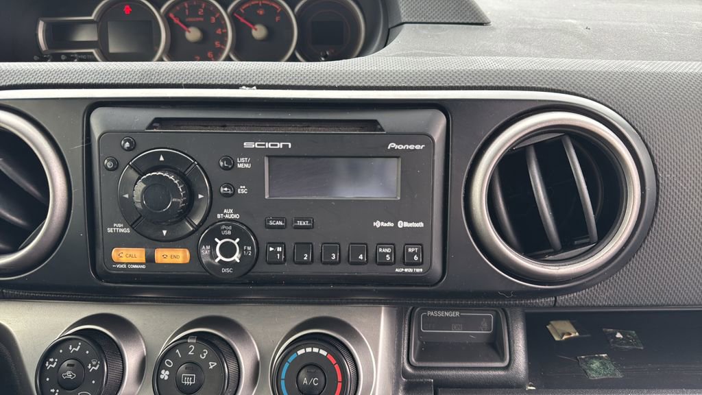 Used 2012 Scion xB FWD image 13