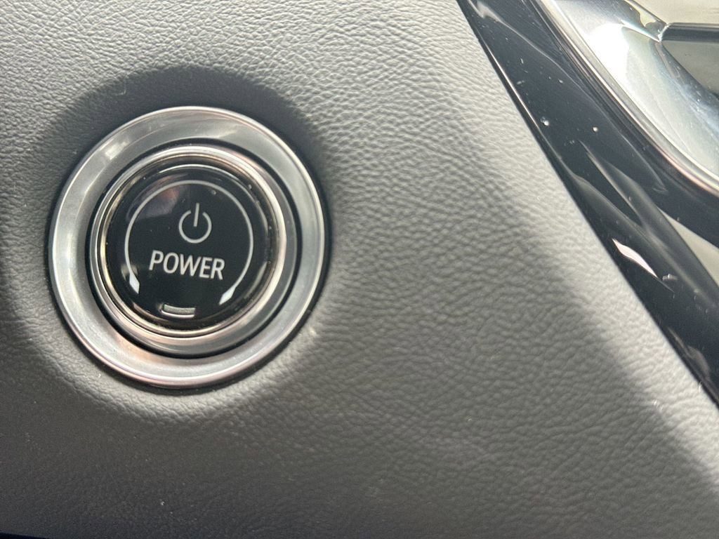 Used 2025 Cadillac Lyriq Sport AWD/4WD image 22
