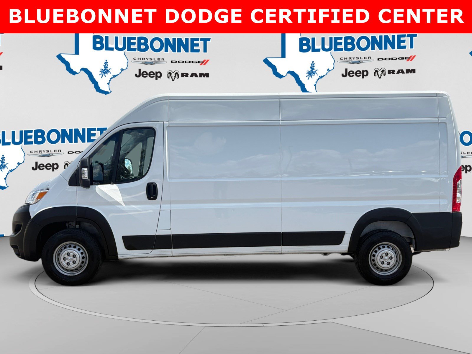 Used 2025 RAM ProMaster 2500 w/ Safety Group FWD image 8