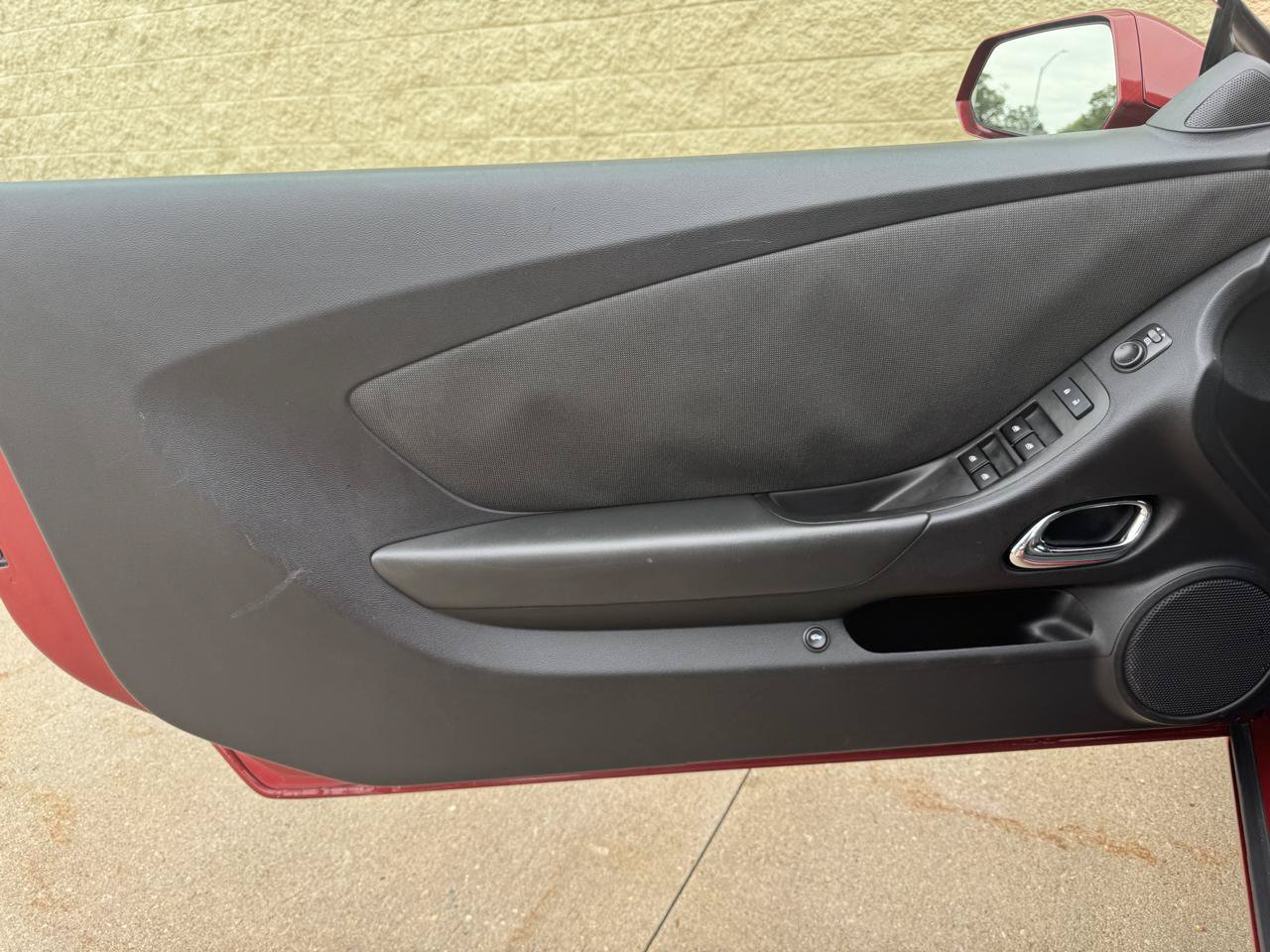 Used 2015 Chevrolet Camaro LT RWD image 26