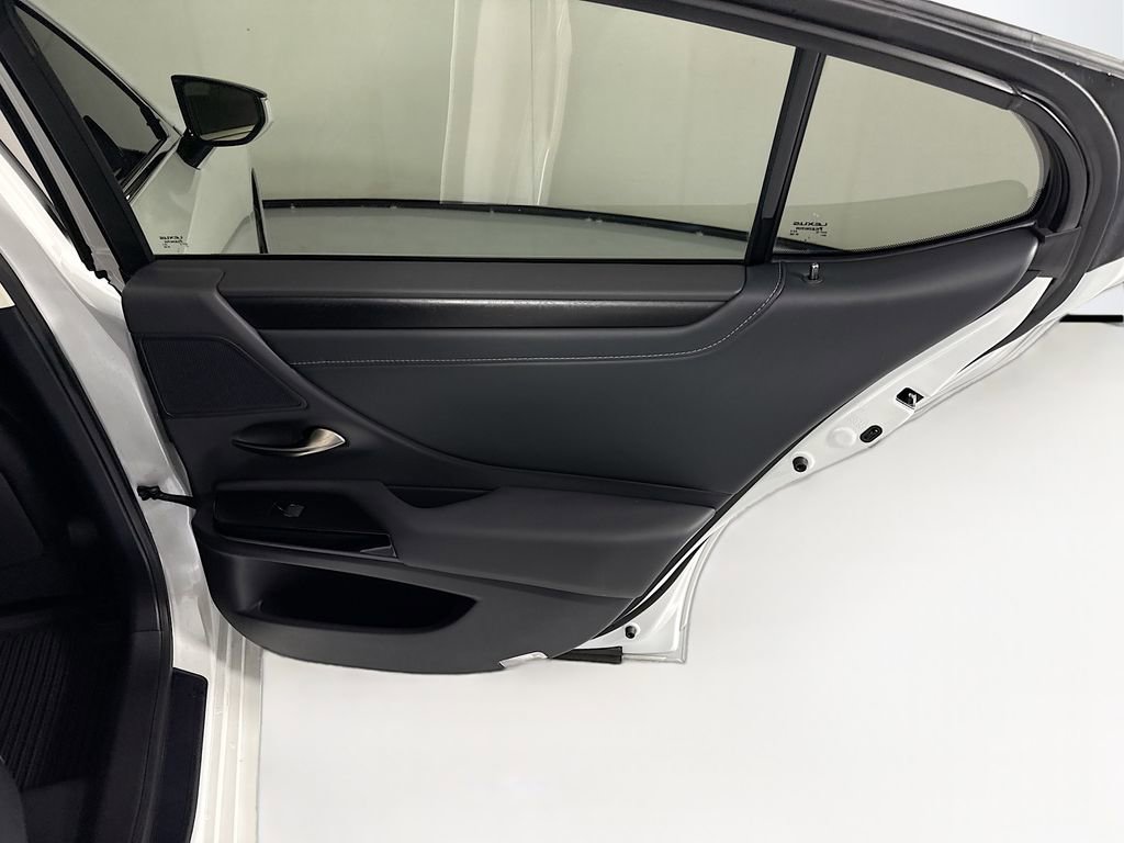 Certified 2025 Lexus ES 300h w/ Premium Package FWD image 27