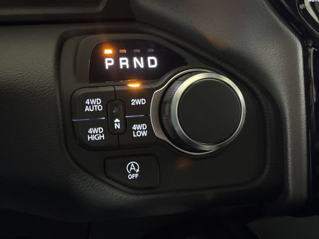 New 2026 RAM 1500 4x4 Crew Cab image 18
