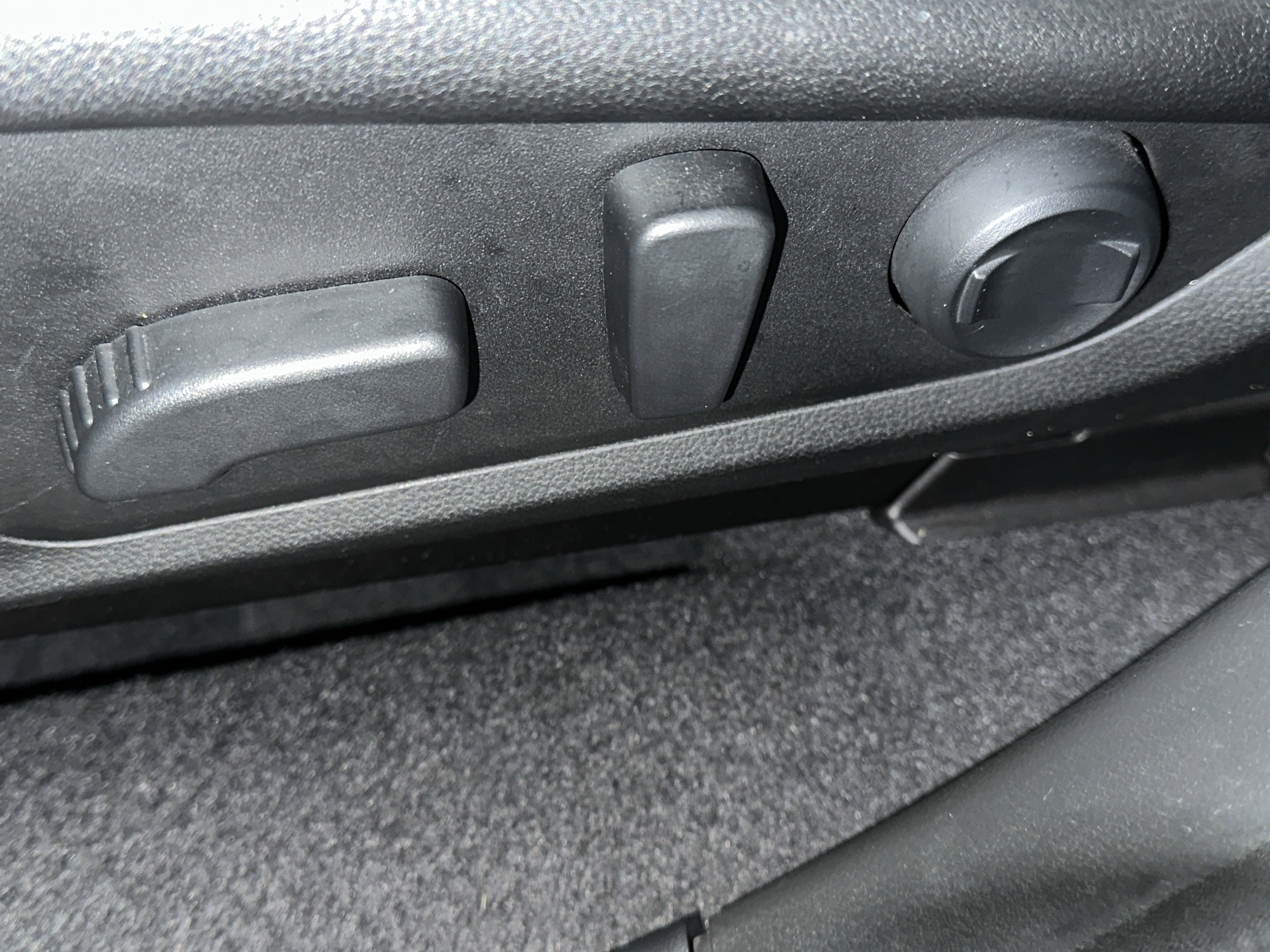 Certified 2025 Subaru Forester Premium image 18