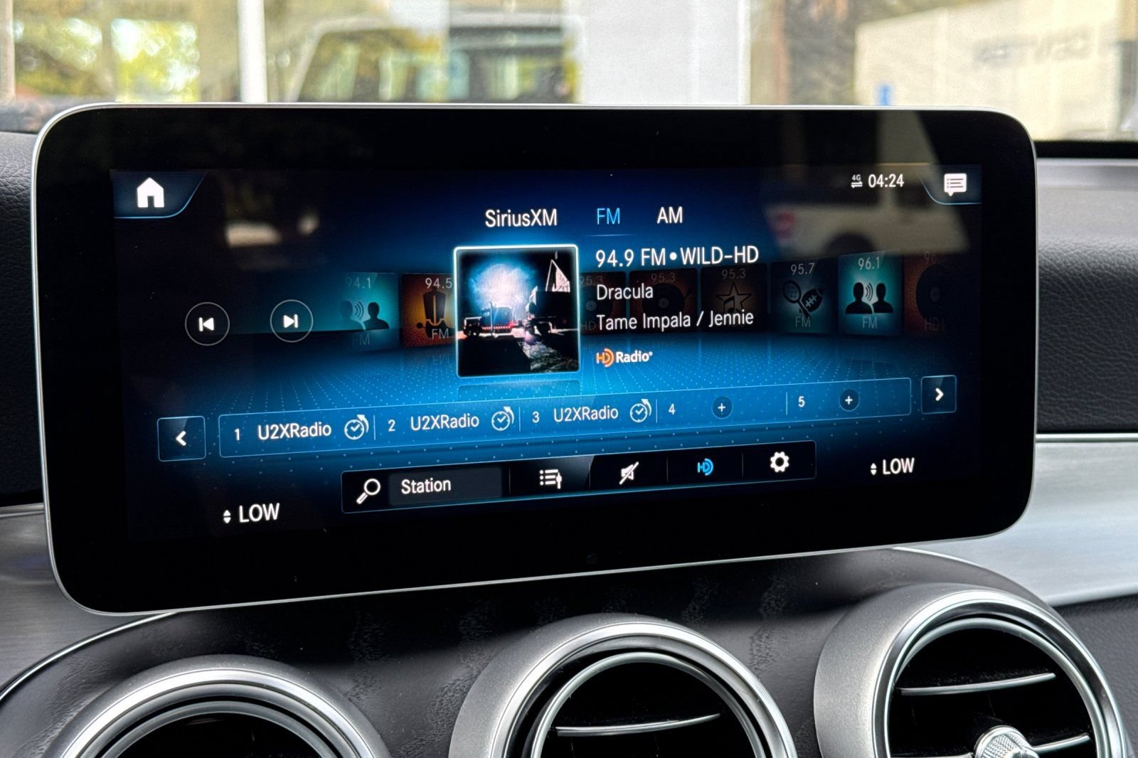 Used 2022 Mercedes-Benz GLC 300 w/ Premium Package Lite image 17