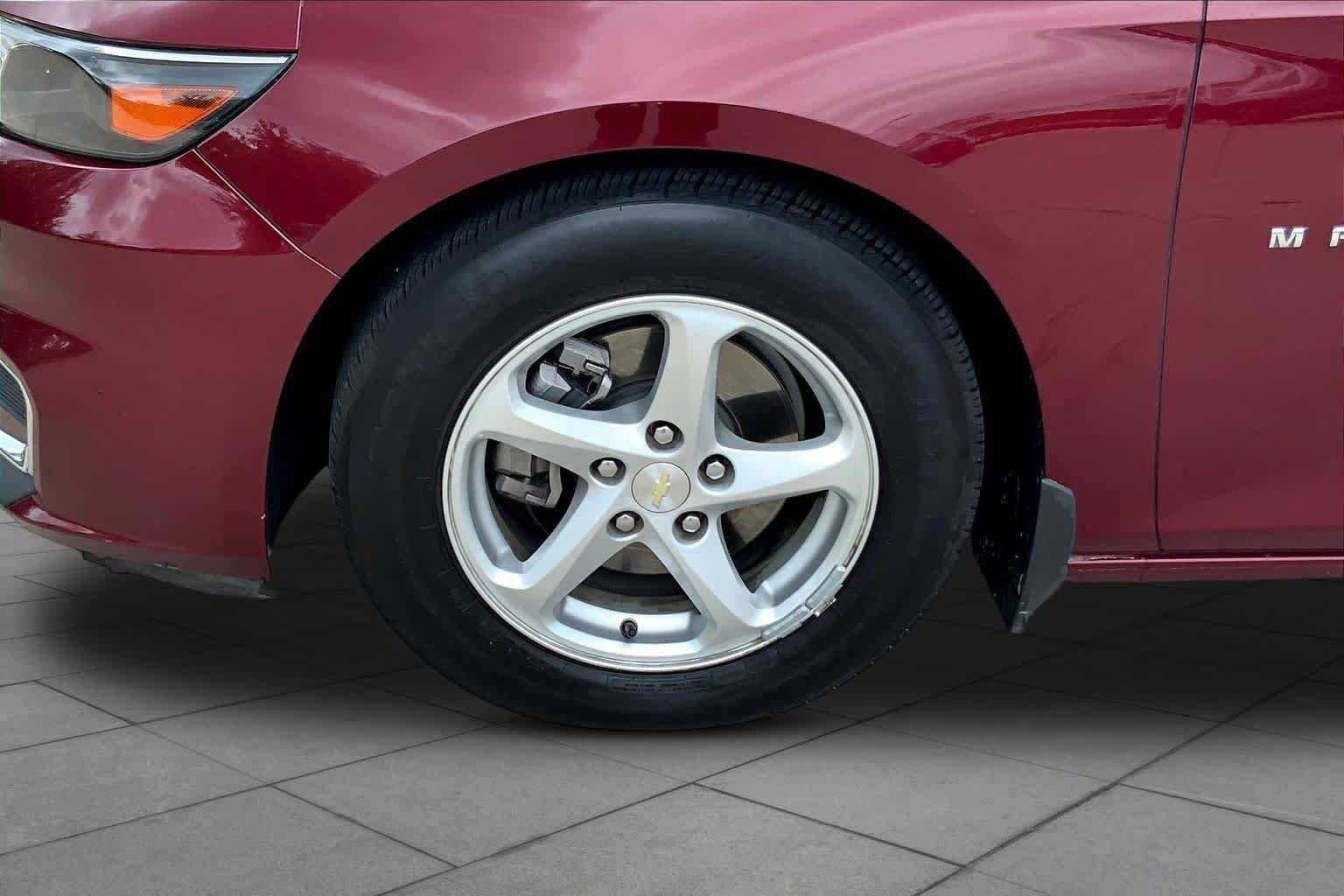 Used 2016 Chevrolet Malibu LS image 10
