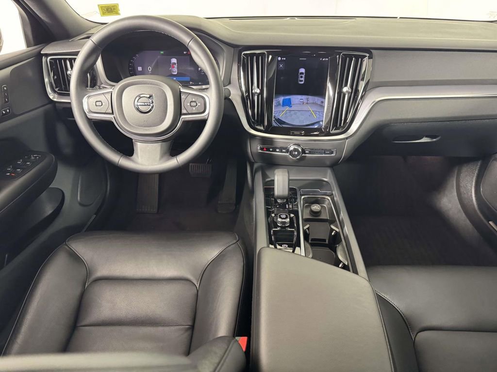 Used 2023 Volvo S60 B5 Plus w/ Climate Package AWD/4WD image 5