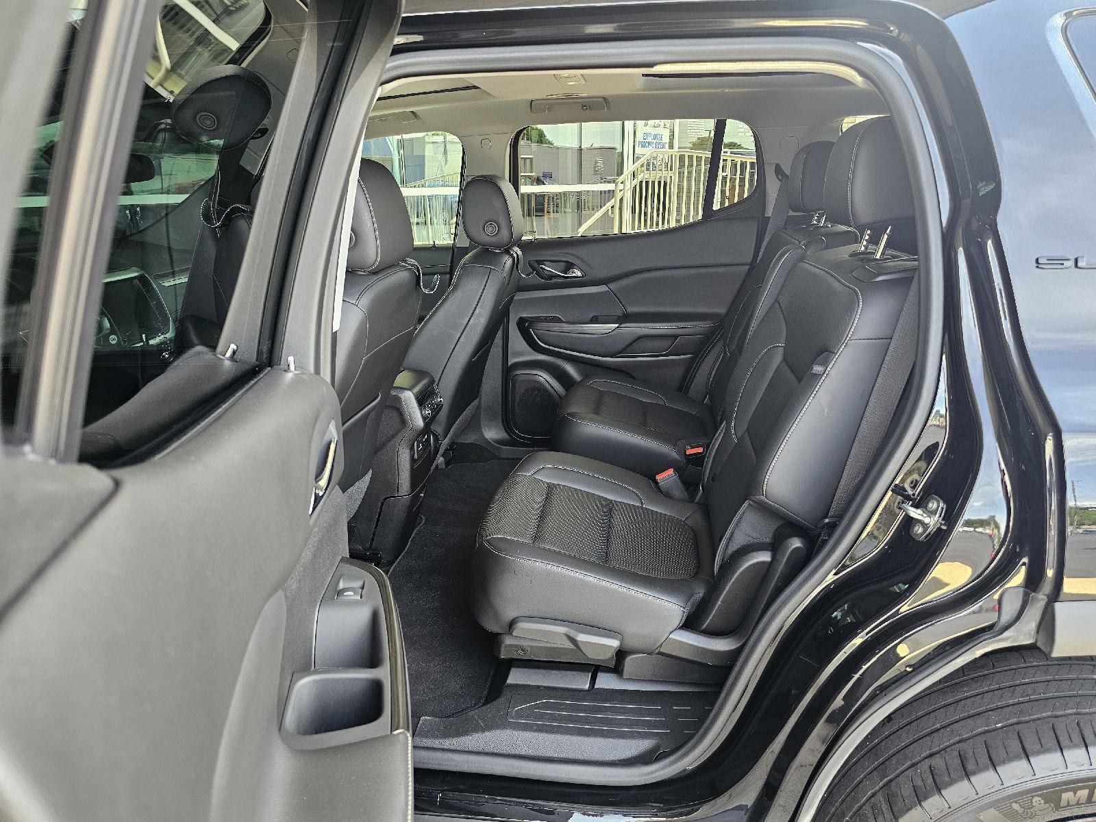 Used 2023 GMC Acadia SLT w/ Elevation Edition AWD/4WD image 17