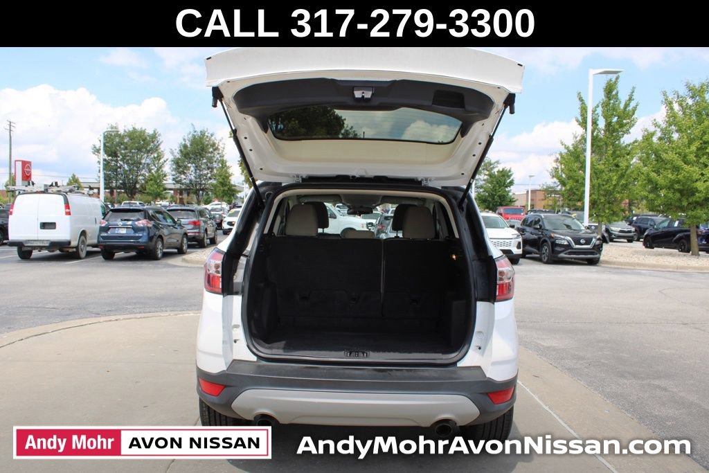 Used 2017 Ford Escape SE AWD/4WD image 9