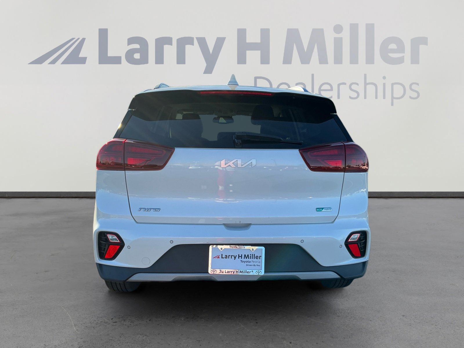 Used 2022 Kia Niro EX Premium image 4