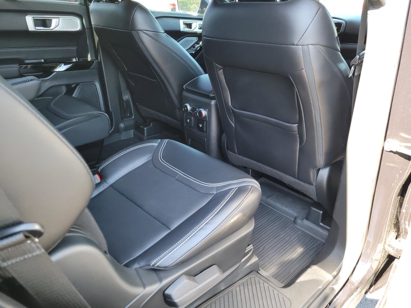 Used 2023 Ford Explorer ST w/ Equipment Group 401A image 19