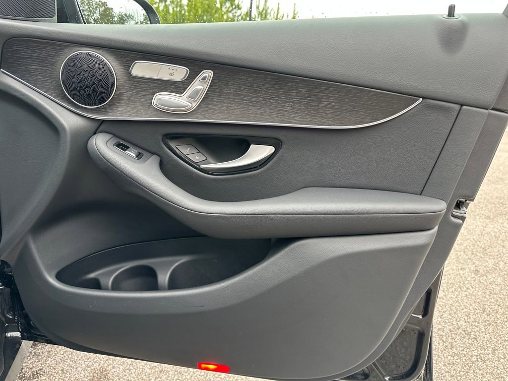 Certified 2022 Mercedes-Benz GLC 300 GLC 300 w/ Premium Package Lite image 35