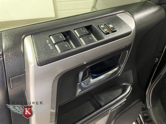 Used 2018 Toyota 4Runner Limited AWD/4WD image 21