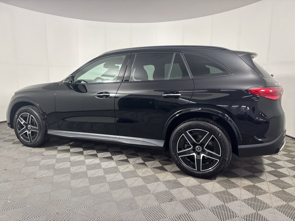 New 2026 Mercedes-Benz GLC 300 4MATIC image 3