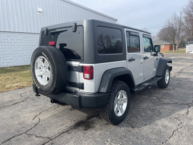 Used 2012 Jeep Wrangler Unlimited Sport image 13
