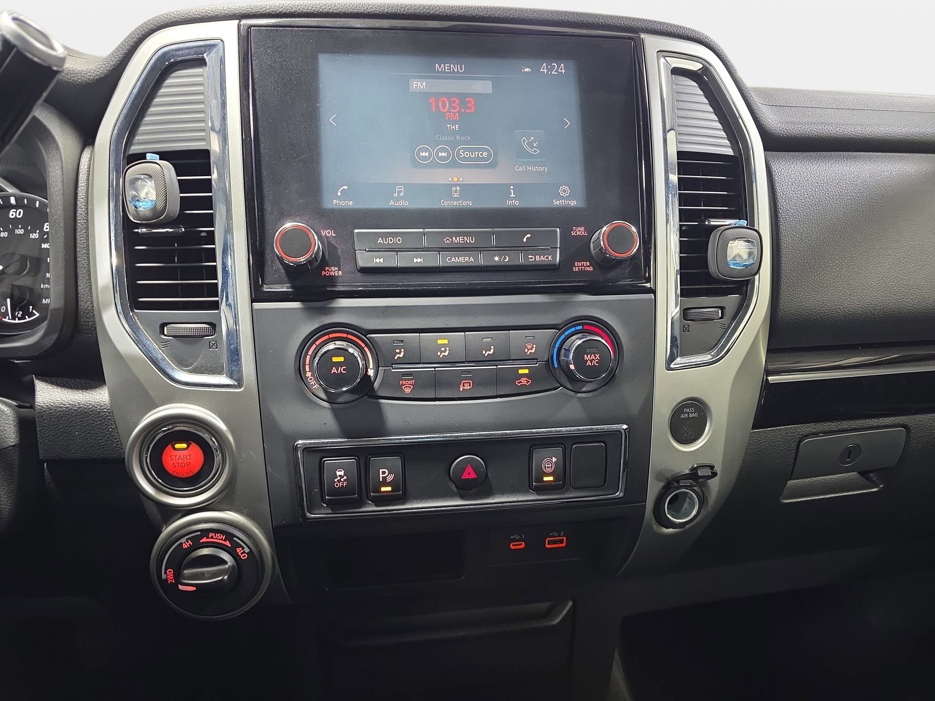 Used 2021 Nissan Titan SV w/ Off Road Protection Package image 20