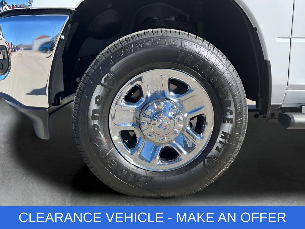 New 2026 RAM 2500 Tradesman AWD/4WD image 16