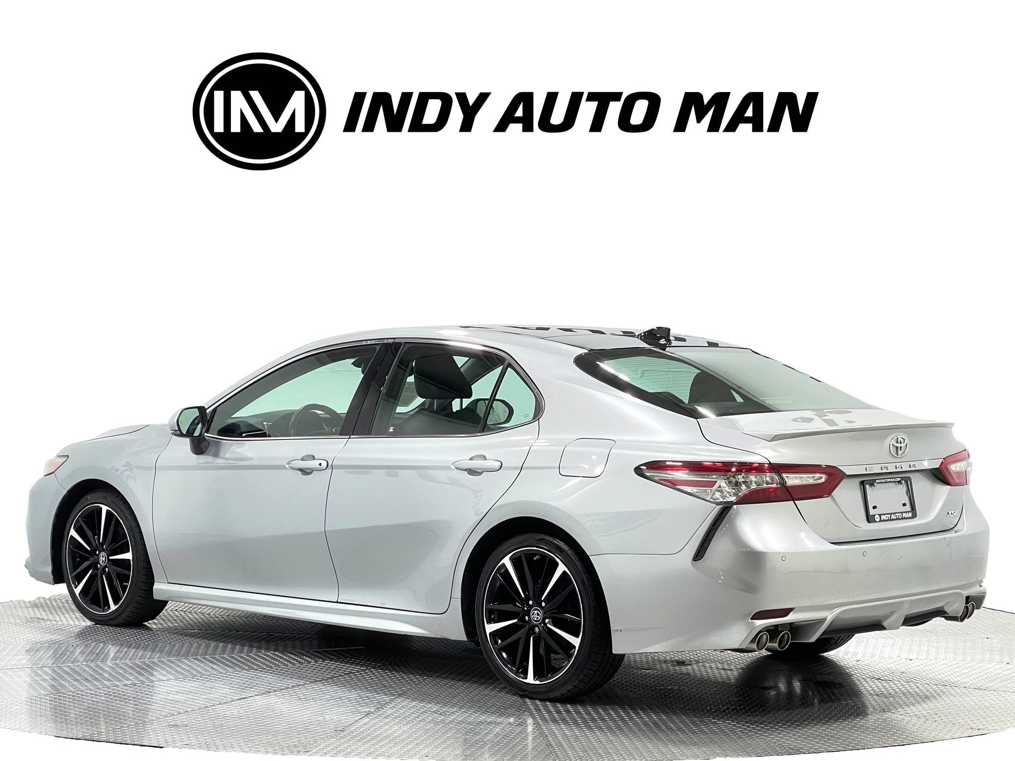 Used 2018 Toyota Camry XSE FWD image 6