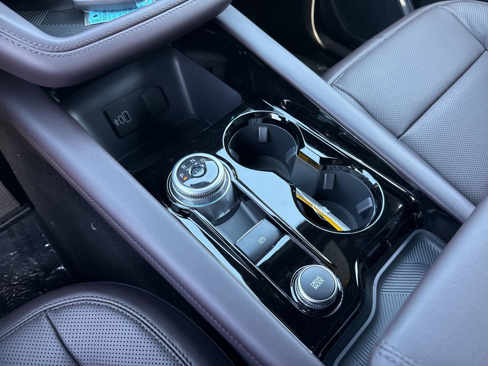 New 2026 Ford Explorer Platinum image 32