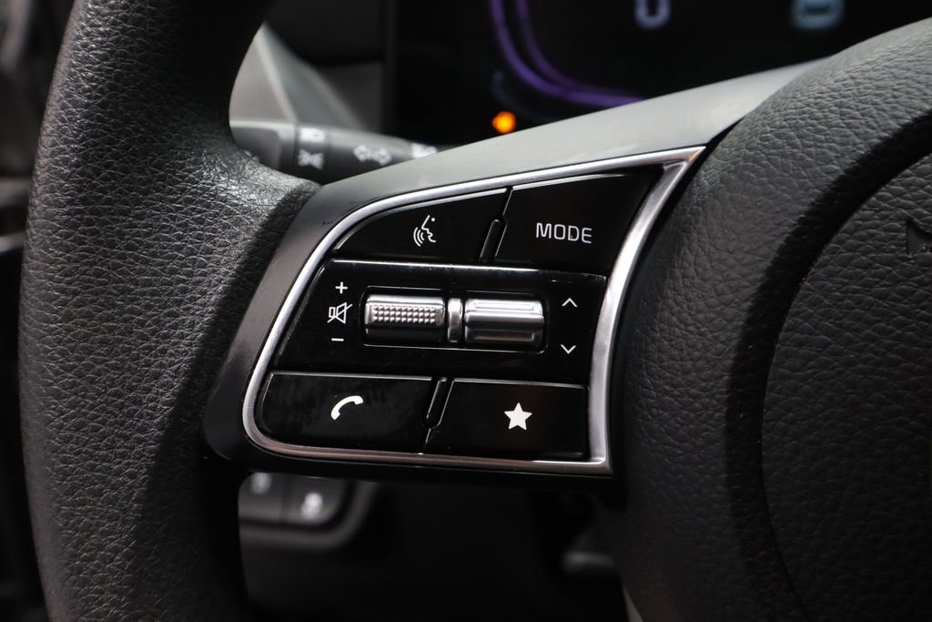 Used 2024 Kia Seltos LX image 28