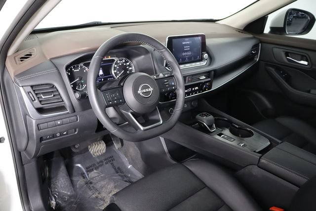 Used 2023 Nissan Rogue SV w/ SV Premium B Package FWD image 27