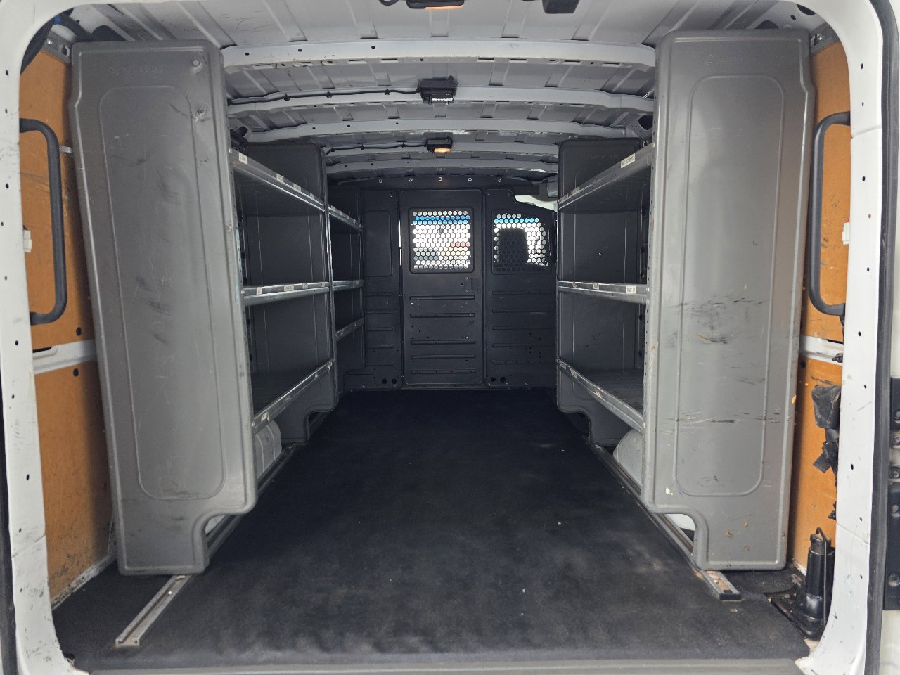 Used 2018 Nissan NV 2500 SV image 14