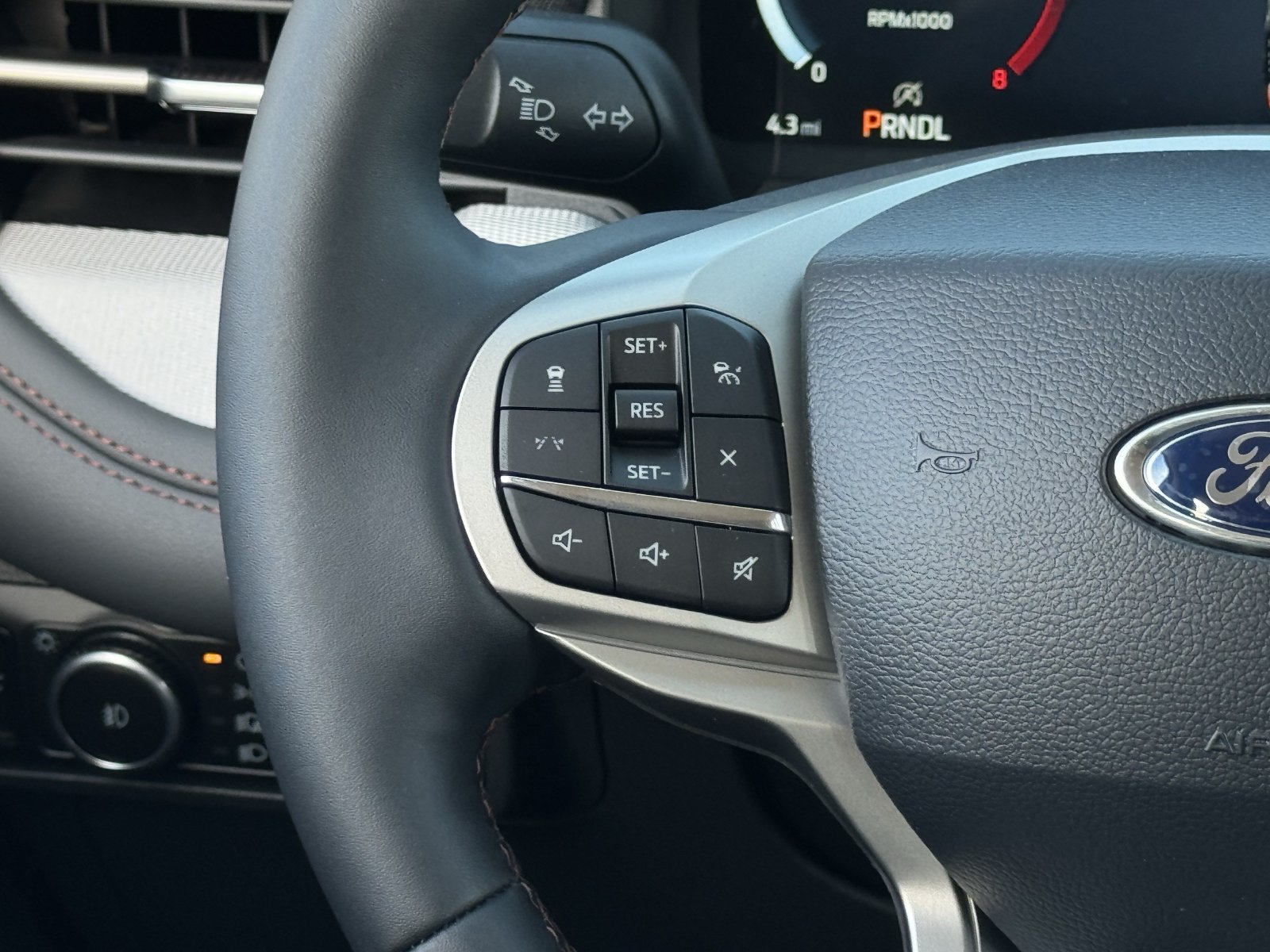 New 2026 Ford Explorer Active w/ Active Comfort Package RWD image 12