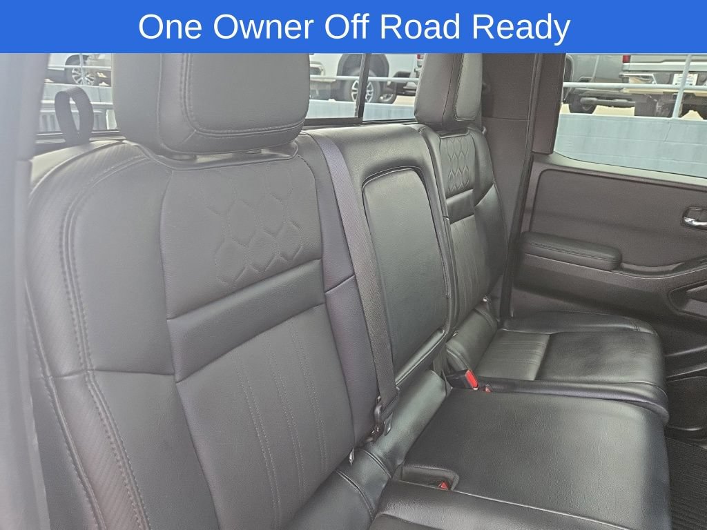 Used 2022 Nissan Frontier PRO-4X w/ Pro-4X Premium Package AWD/4WD image 11
