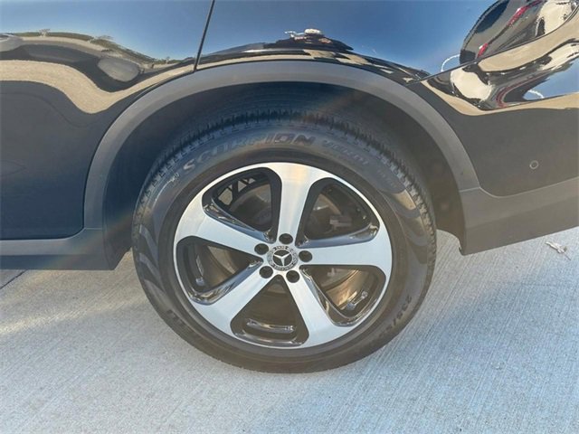 Used 2021 Mercedes-Benz GLC 300 4MATIC image 9