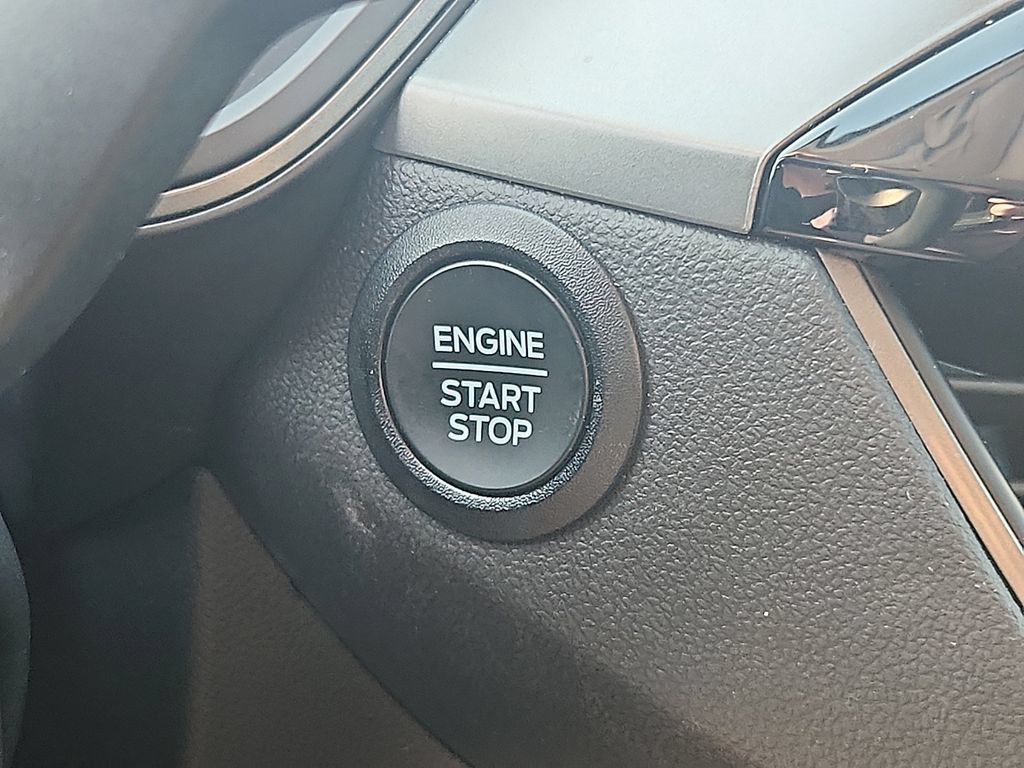 Used 2025 Ford Escape Active AWD/4WD image 24