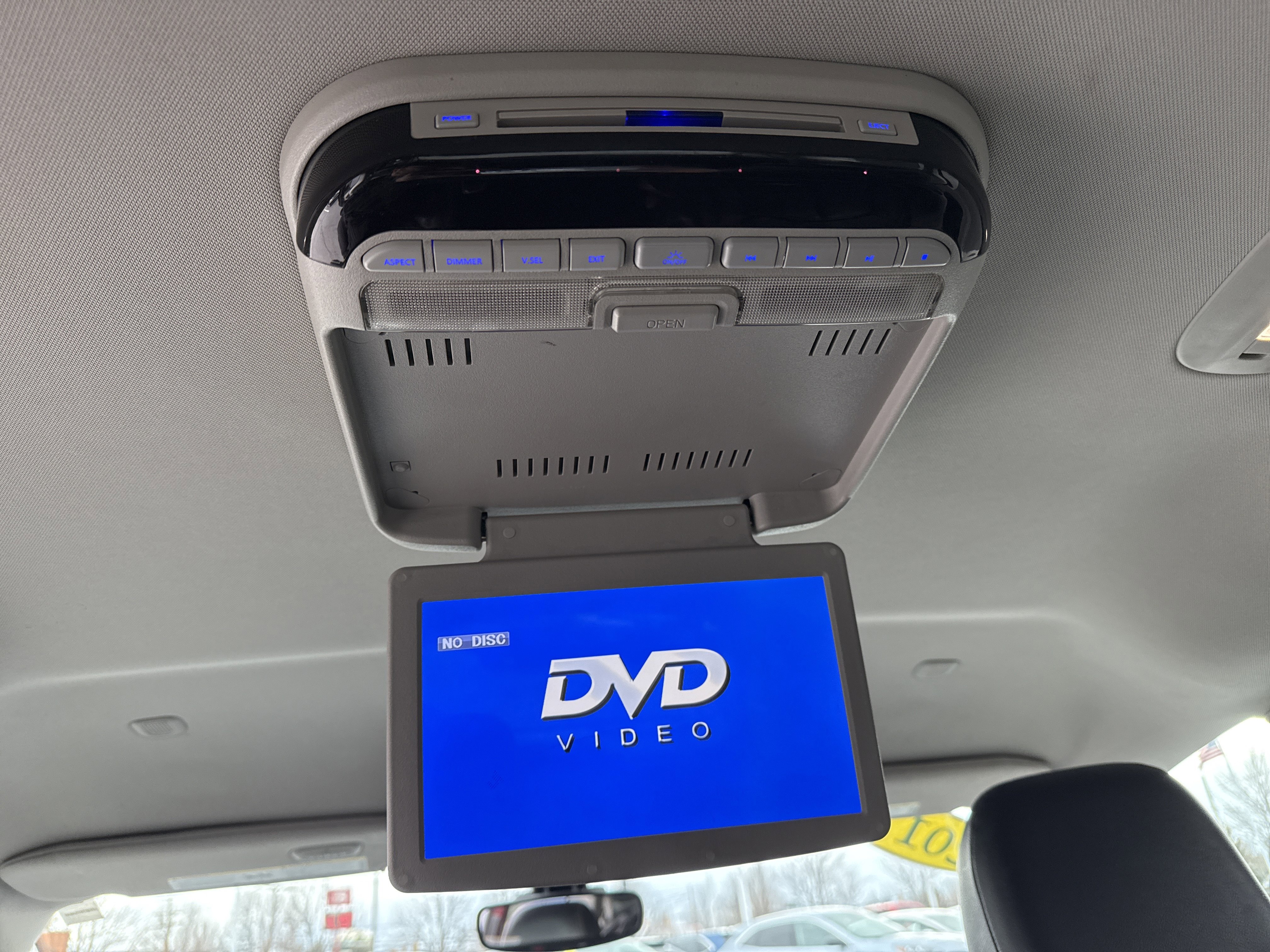 Used 2017 Chrysler Pacifica Touring-L image 16