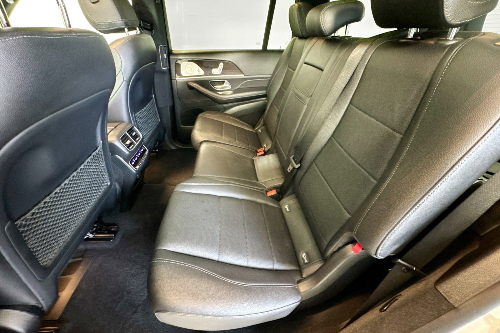 Used 2022 Mercedes-Benz GLS 450 4MATIC image 23