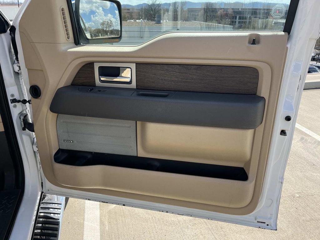 Used 2013 Ford F150 Lariat w/ Luxury Equipment Group image 21