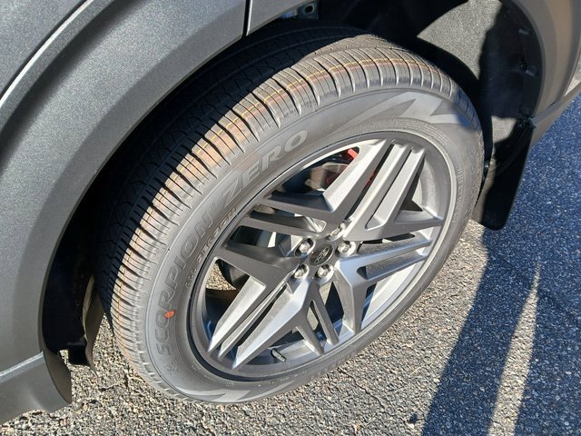 New 2025 Ford Explorer ST-Line w/ Premium Package image 4