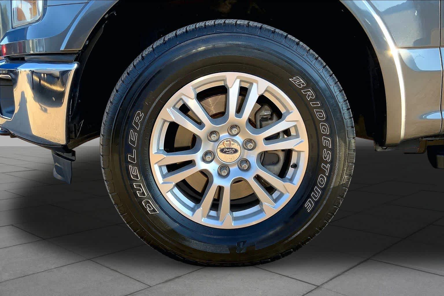 Used 2016 Ford F150 Lariat AWD/4WD image 11