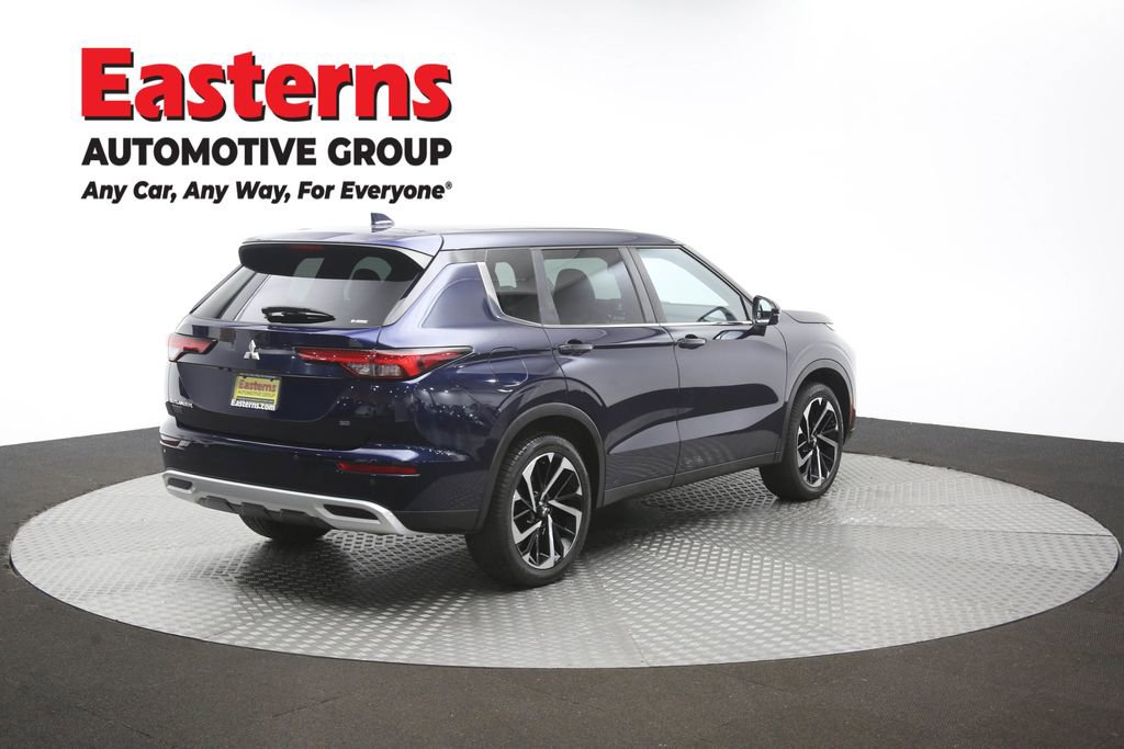 Used 2022 Mitsubishi Outlander SE AWD/4WD image 30