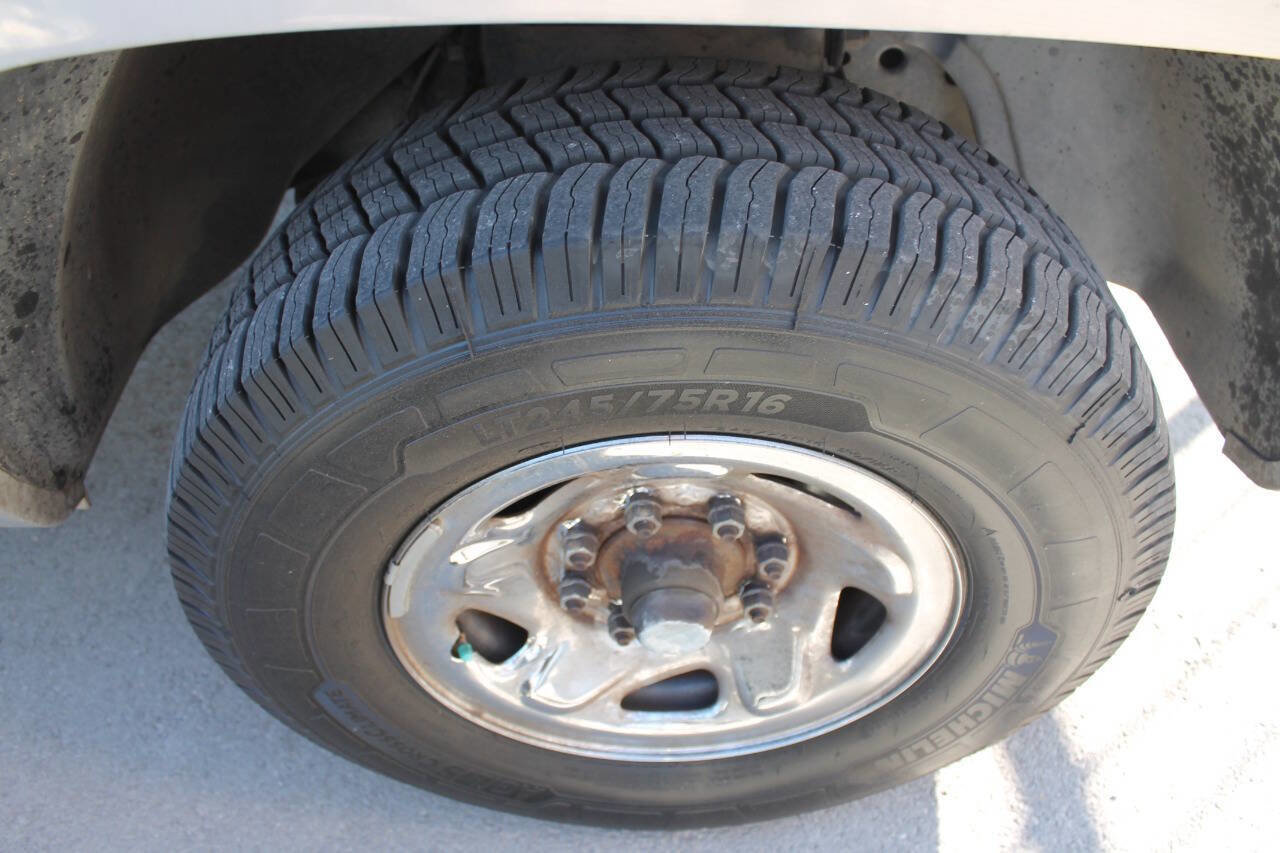 Used 1997 Dodge Ram 2500 Truck 2WD Club Cab image 23