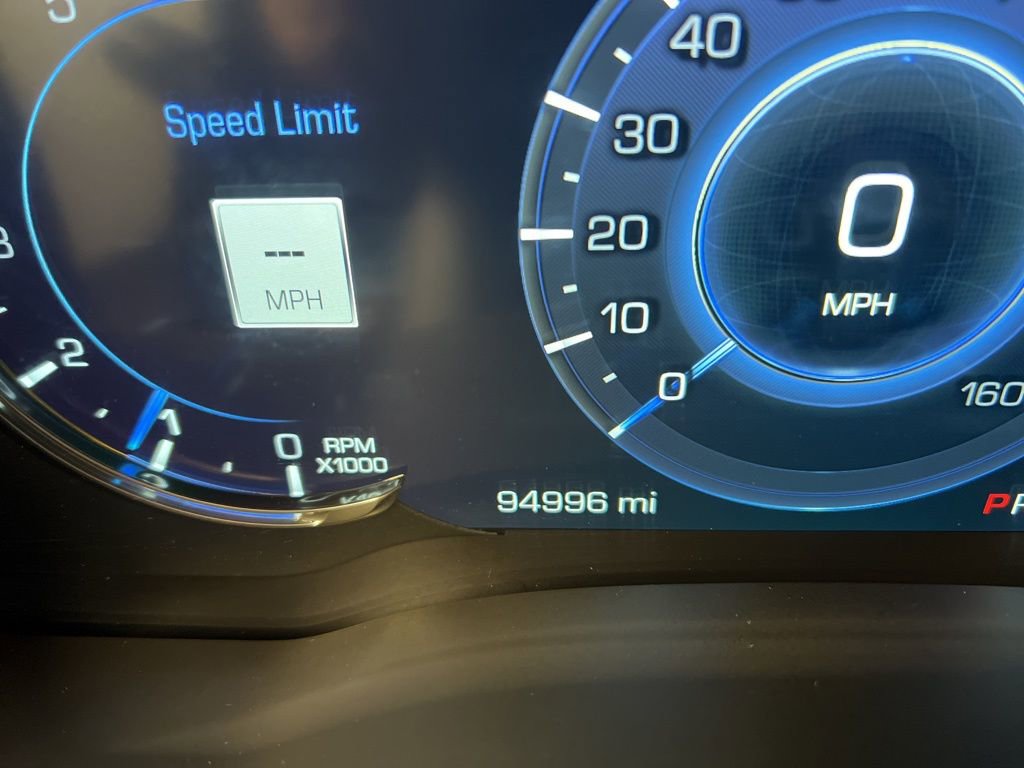 Used 2017 Cadillac Escalade Premium Luxury AWD/4WD image 14