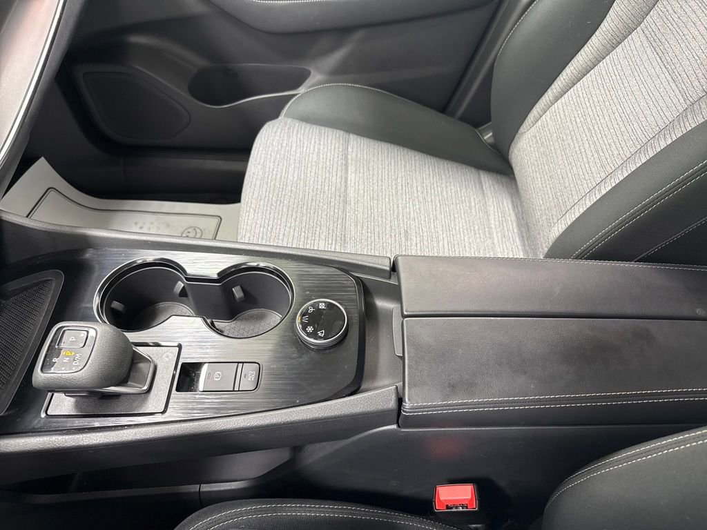 Used 2023 Nissan Rogue SV image 32