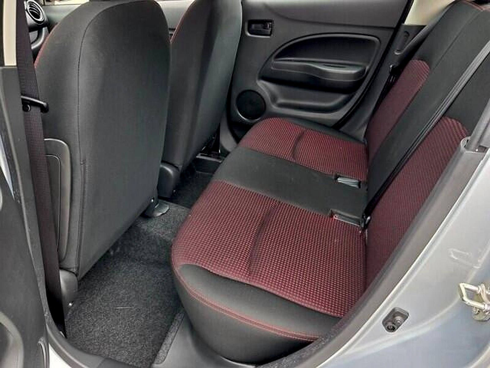 Used 2024 Mitsubishi Mirage Black Edition FWD image 11
