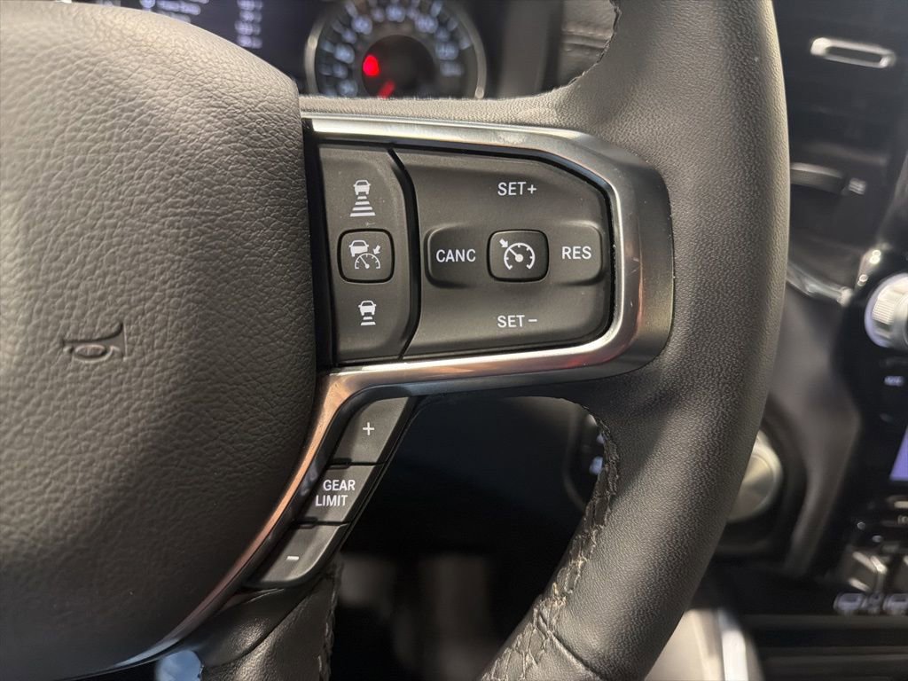 Used 2025 RAM 1500 Laramie w/ Sport Appearance Package AWD/4WD image 15