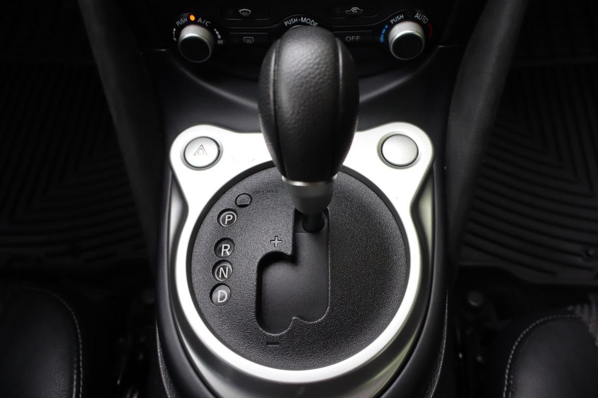 Used 2019 Nissan 370Z Touring RWD image 30