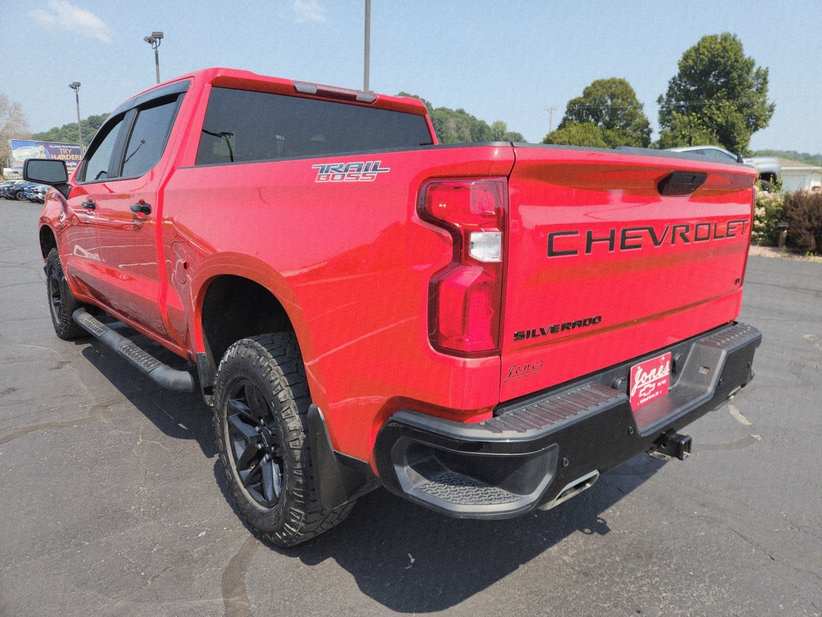 Used 2022 Chevrolet Silverado 1500 LT Trail Boss w/ Safety Package AWD/4WD image 3