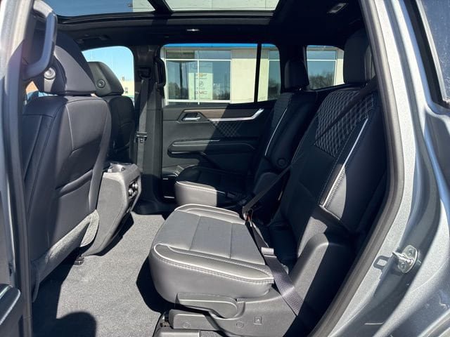New 2026 GMC Acadia Denali w/ Super Cruise Package AWD/4WD image 14