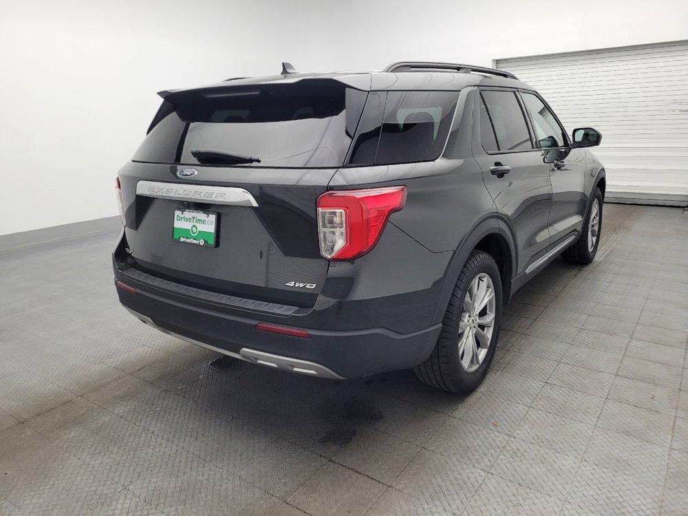 Used 2022 Ford Explorer XLT w/ Equipment Group 202A AWD/4WD image 9